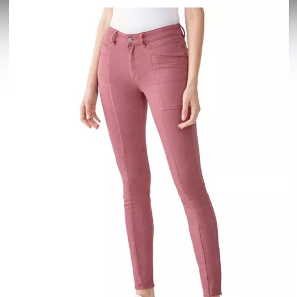 Skinny jeans
